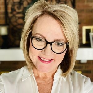 Meet your Posher, Karen Willis